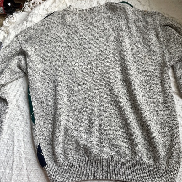 SALE 3 for $15 Roundtree & Yorke Sweater - Picture 4 of 4